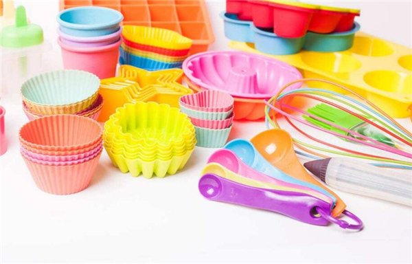 硅胶餐具安全吗？ 硅胶餐具有毒吗？